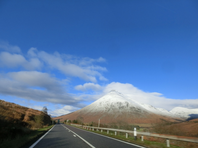 荒涼としたスコットランドのハイランド地方,グレンコーを目指しドライブ！