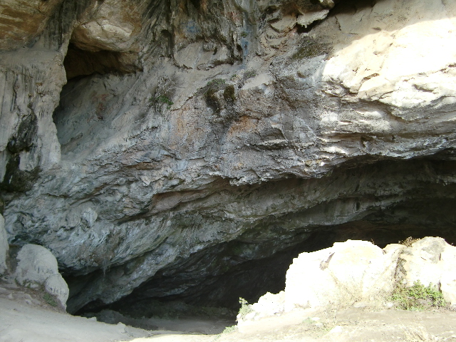 cave-040