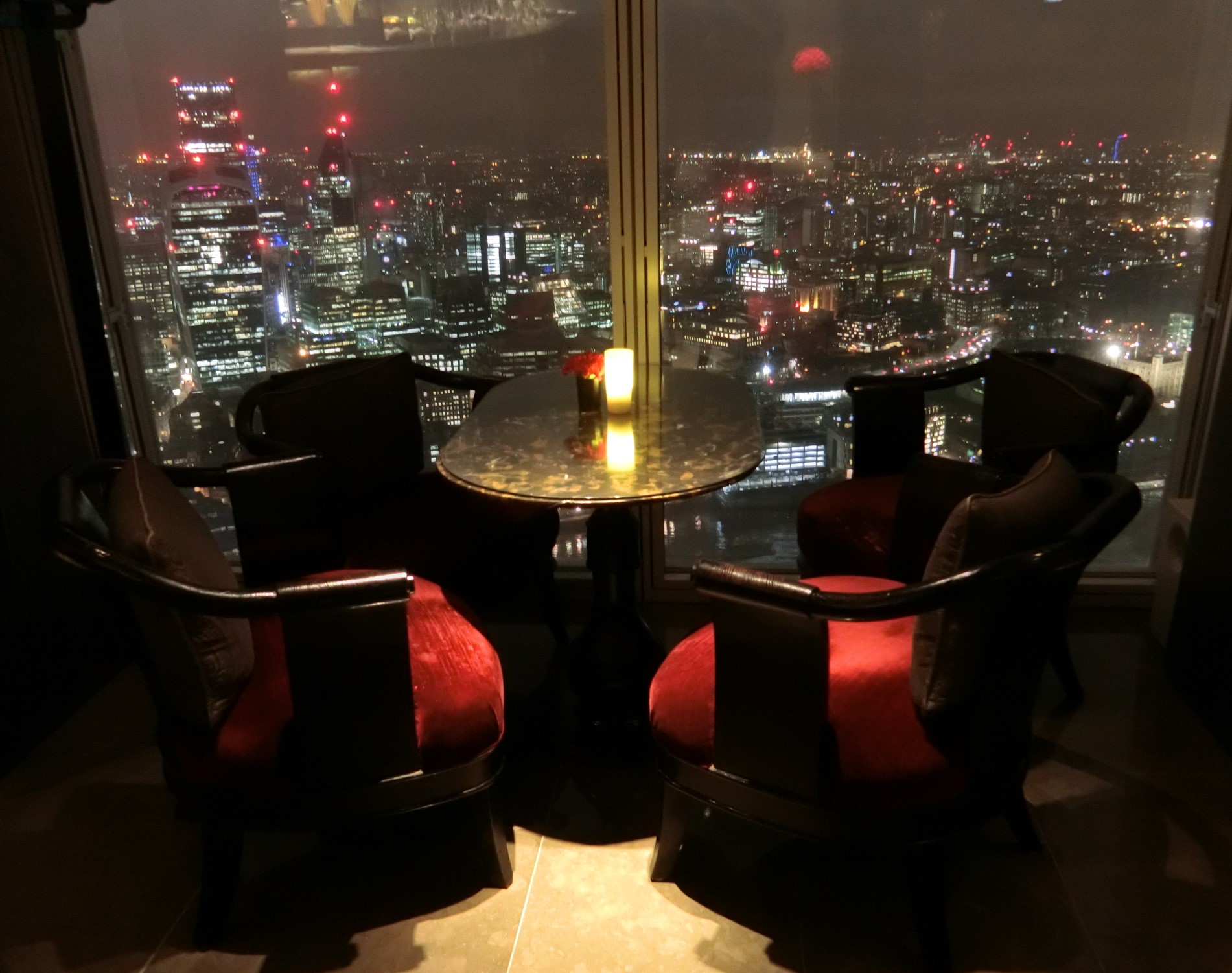 ロンドンの美しい夜景が見えるBar Gong＆TiNGでディナー＠シャングリラホテル ロンドン