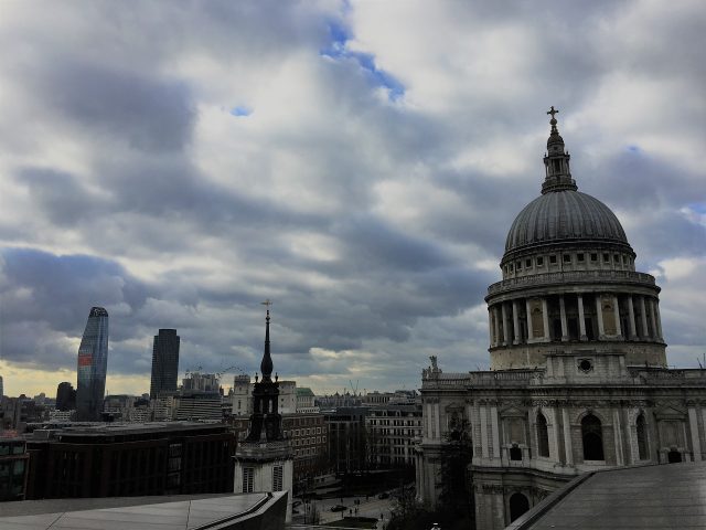 聖ポール大聖堂が目の前！ルーフトップテラスから眺めるロンドンの街＠Madison Restaurant