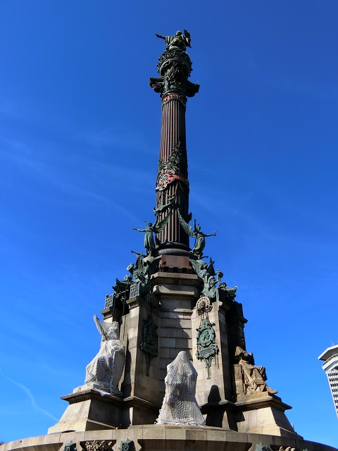 バルセロナの街歩き、グランピアからコロンブスの記念塔まで