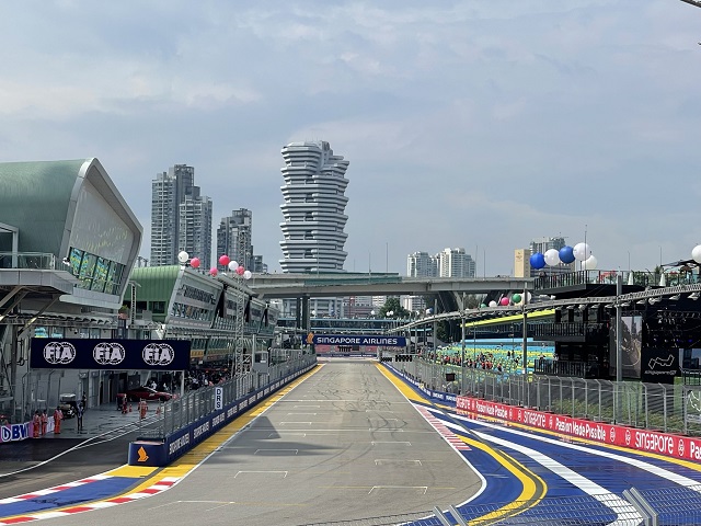 ターン3から観戦するF1 シンガポール グランプリ 2022