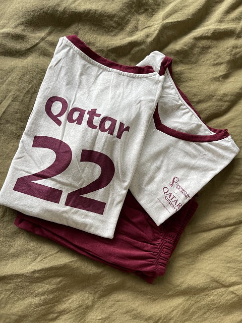 カタール航空のQスイートでワールドカップ2022カタールバージョンのパジャマ
