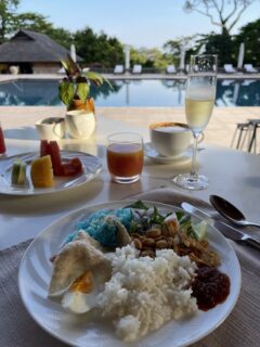 ランカウイ島、ダタイで食べる朝ご飯ナシレマ