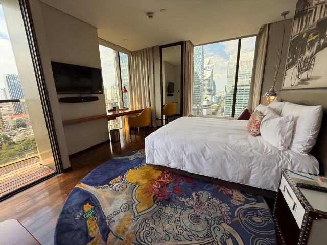 スタンダードコーナールームに滞在@ホテルインディゴ バンコク ワイレスロード