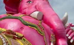 バンコクから日帰り旅、2つのピンクのガネーシャを見に行こう
