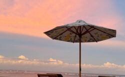 タンジュンサリの夕焼け空とアペリティフ